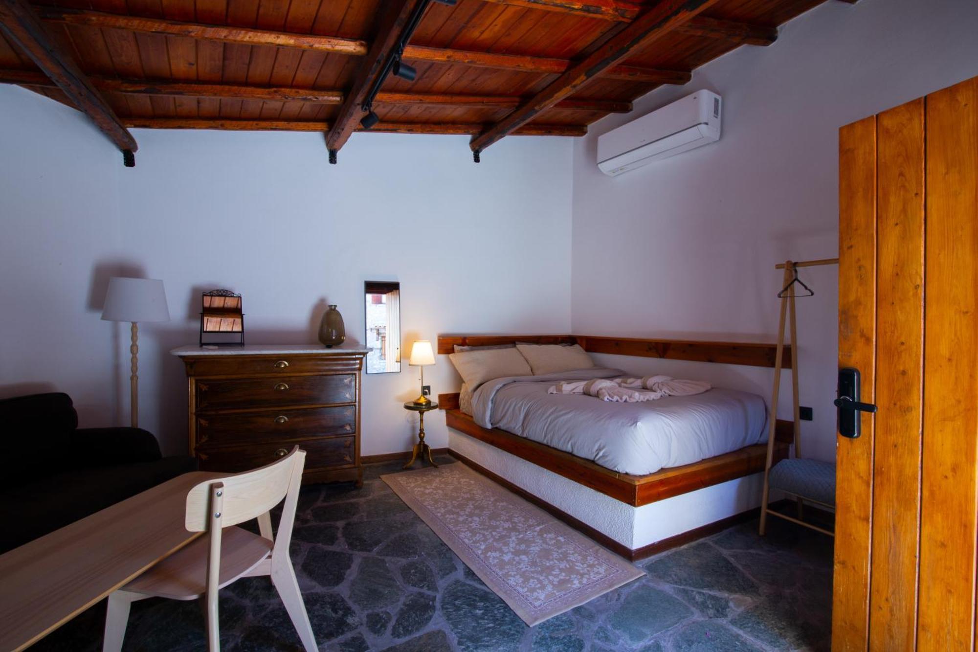 Ferienwohnung Fteri Stone House In Platanos, Akrata Exterior foto