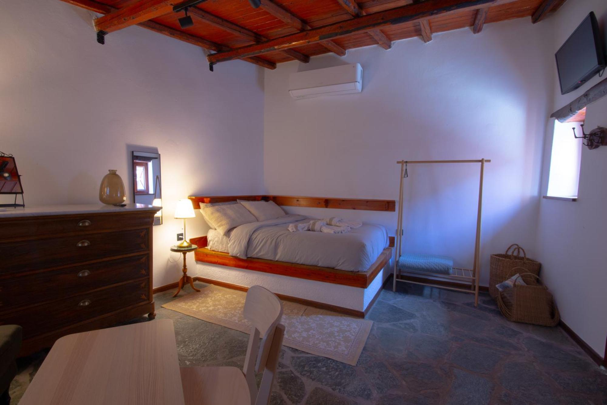 Ferienwohnung Fteri Stone House In Platanos, Akrata Exterior foto