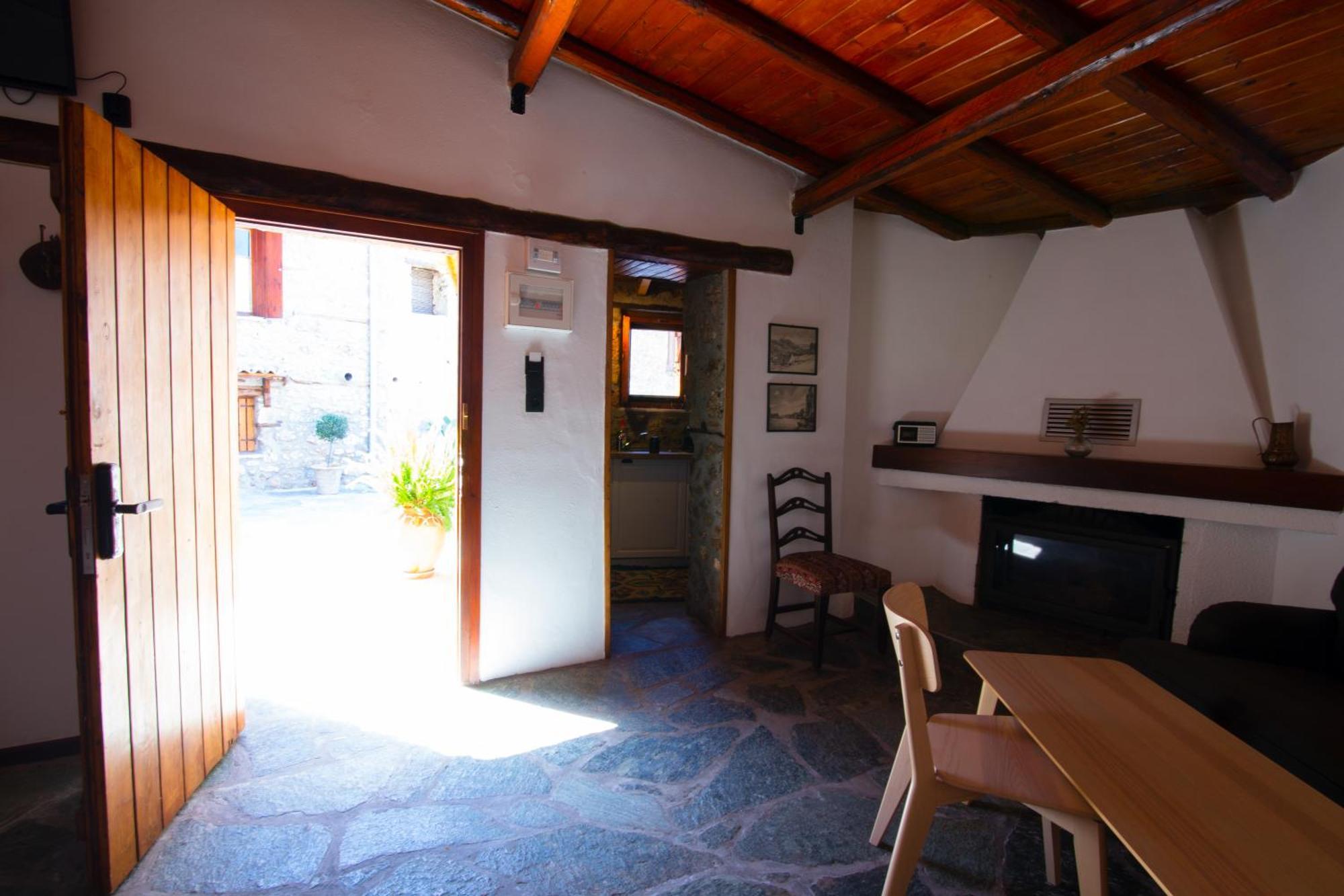 Ferienwohnung Fteri Stone House In Platanos, Akrata Exterior foto