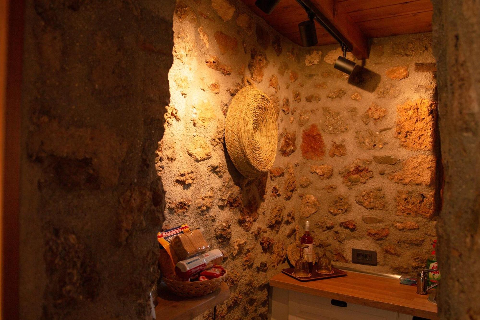 Ferienwohnung Fteri Stone House In Platanos, Akrata Exterior foto